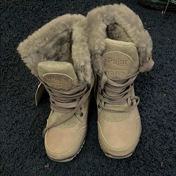 Pajar Gray Fur-Lined Boots - Picture 1 of 4